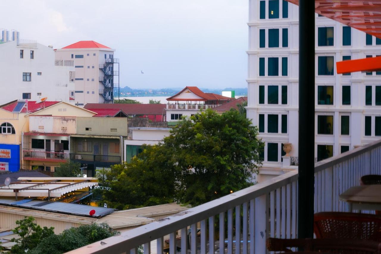 Champion Boutique Hotel Vientiane Exterior photo